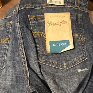 Wrangler Women's Western Mid Rise Stretch Boot Cut‎ Jean C17 thumbnail 8