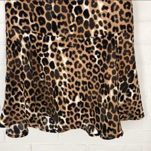 Express NWT Animal Print Peplum Mini Skirt thumbnail 6