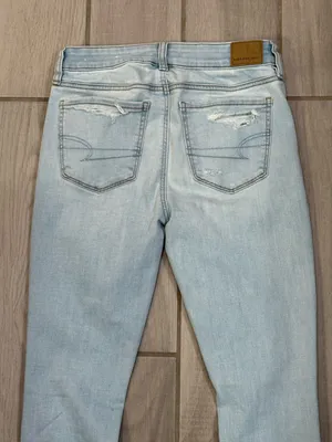 American Eagle Outfitters Light Blue High-Rise Distressed Ankle Jeans size 4S thumbnail 8