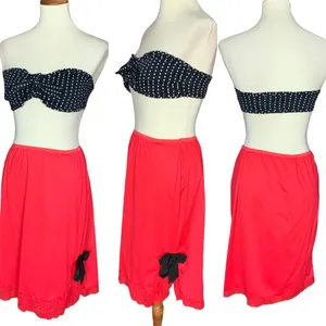 Red Half Slip Mini Skirt SMALL Rockabilly Betty Boop Pinup Coquette Vintage 70s thumbnail 4
