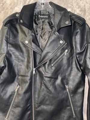 Fahsye Women's Black Faux Leather Asymmetrical Moto Biker Jacket thumbnail 4