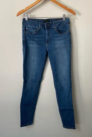 Kelly Classic Skinny Jeans thumbnail 1