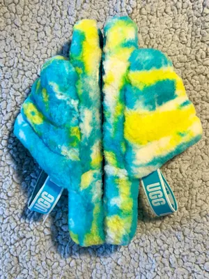 UGG Fluff Yeah Slide Tie Dye Blue Yellow Size 6Y (Fits Women’s 8) - EUC. thumbnail 5