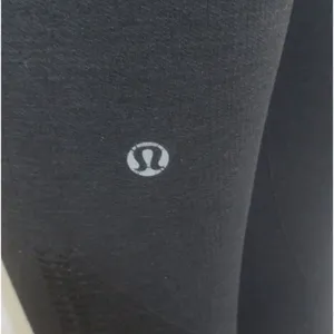 Lululemon In The Flow Crop II in Heathered Deep Coal thumbnail 10