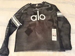 NWT Alo Yoga Mesh Long Sleeve Jersey Top Black M thumbnail 1