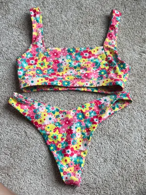 Blackbough Swimsuit Set thumbnail 2