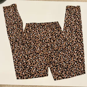 Aerie Leggings Offline High-Waisted Crossover thumbnail 1