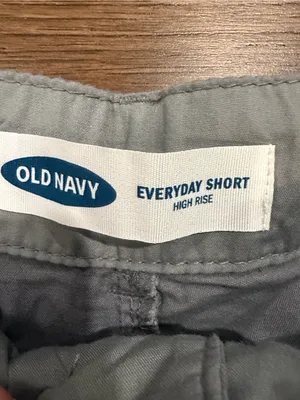 Old Navy Gray Everyday Shorts NWT Size 12 - C60-005 thumbnail 2
