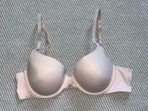 Calvin Klein Perfectly Fit Lightly Lined T-Shirt Bra Light Pink Sz 34B thumbnail 1