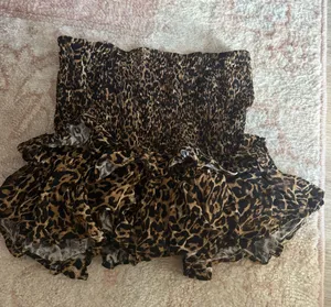 Leopard / cheetah skirt  thumbnail 1