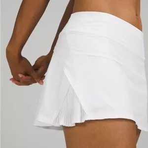 Lululemon EUC: Play off the Pleats Mid-Rise Skirt thumbnail 10