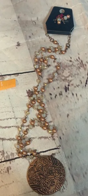 Paparazzi nwt necklace and earrings thumbnail 1