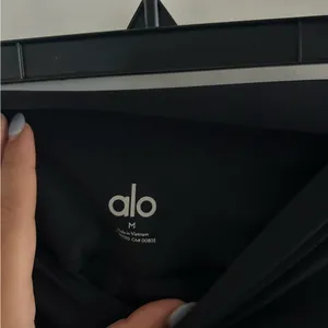 Alo High-Waist Airlift Legging thumbnail 3