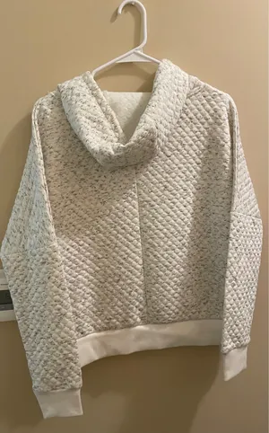 BKE Buckle Pullover Quilted Hooded Hoodie Sweatshirt Women’s XS New NWT thumbnail 4