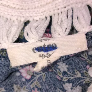 Entro size small blue & pink floral crochet top thumbnail 5