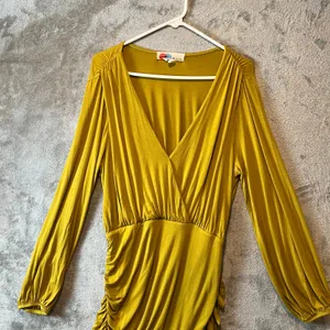 Free People Miami‎ Dress Size Large Long Sleeve Ruffle Mini Mustard Yellow thumbnail 3