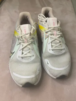 Women's Nike Quest 5 Premium Womens Shoes Size 8.5 thumbnail 2