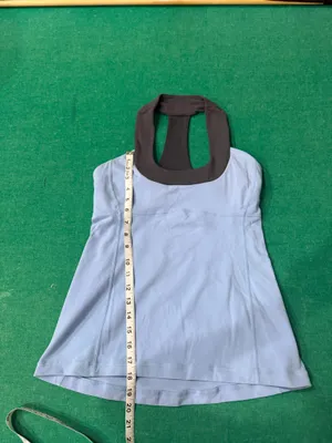 Lululemon Tank Medium Women’s Workout Top thumbnail 3