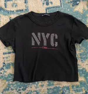 Brandy Melville Crop Top thumbnail 1