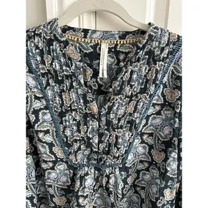 Anthropologie Floral Cotton Peasant Blouse Small Blue/Green thumbnail 3