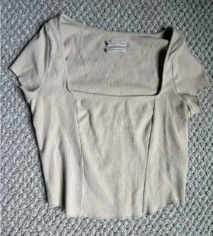 Urban Outfitters Top thumbnail 1