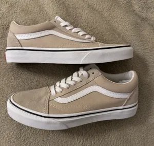 Beige Vans Old Skool thumbnail 1