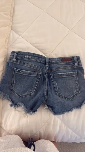 BLANK NYC Jean Shorts Denim thumbnail 3