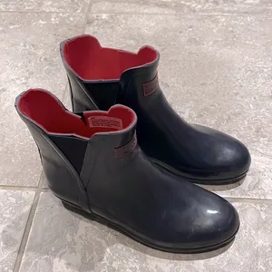 Charter Club Cloudburst Outdoor Stretch Rain Boots in Navy EXCELLENT thumbnail 3