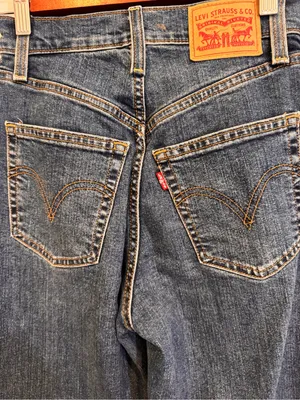Levi’s Ribcage Bell 24x32 thumbnail 5