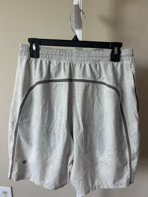 Men’s Lululemon Shorts thumbnail 5