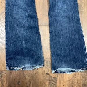 Silver Jeans Suki Surplus Thick Stitched Back Flap Pockets Boot Cut Jeans thumbnail 7