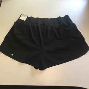 Calia Women’s High-Rise Step Up Shorts Pure Black thumbnail 2
