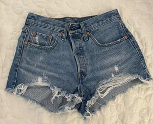 Levi’s high rise Jean shorts thumbnail 1