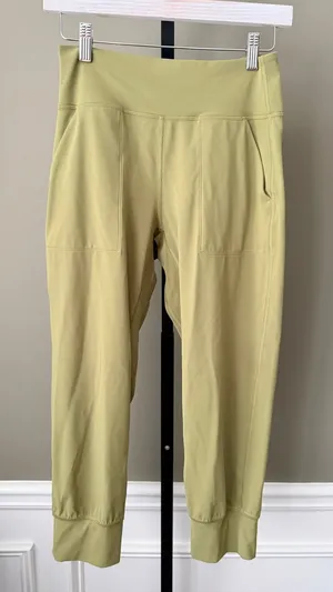 Lululemon Align High-Rise Cropped Jogger Green Size 6 thumbnail 1