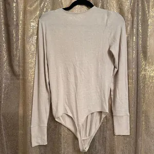 Abercrombie & Fitch Soft Cozy Tie Front Cream Long Sleeve Bodysuit M NWT thumbnail 2