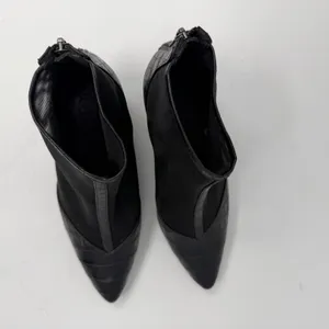LOGO Croc Embossed Mesh Pointed Toe Block Heel Ankle Boot Black Women Size 6 thumbnail 3