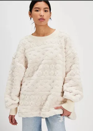 NWOT Free People Cable Knit Faux Fur Oversized Sweatshirt | Ivory Cream Sz Small thumbnail 1