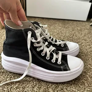 Converse Hightop thumbnail 2
