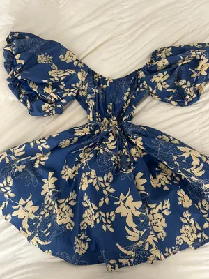 Dress thumbnail 4