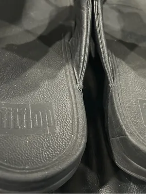 FitFlop women’s  Black Leather Toe-Post Sandals thumbnail 4
