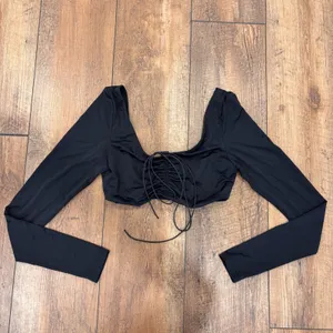 White Fox Boutique Womens S Black Believe in Me Long Sleeve Crop Top Ruched thumbnail 3