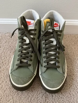 Nike Blazer Mid Pro Club thumbnail 1