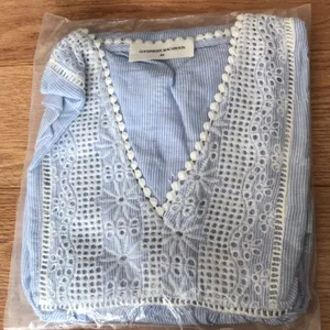 NEW Goodnight Macaroon Mika Blue White Eyelet Dress XS thumbnail 2