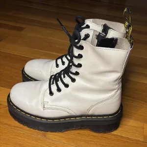 Dr. Martens White Jadon Leather Platform Boots Size 7 thumbnail 1