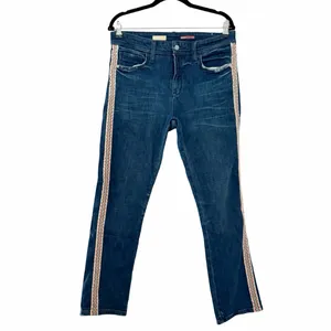ANTHROPOLOGIE Pilcro Embroidered Side Stripe Slim Boyfriend Crop Jeans Sz 30 thumbnail 3
