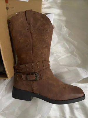 Cowgirl Boots Brown Size 8 thumbnail 1