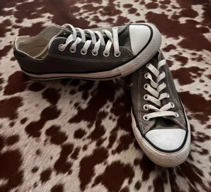 Classic‎ Low-Top Converse Sneakers - Gray thumbnail 1