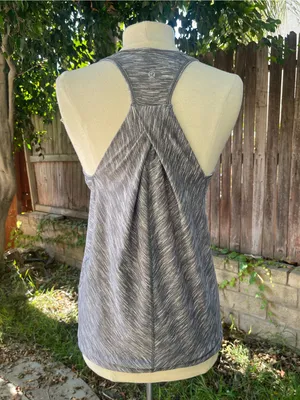 Lululemon Essential Tank Top gray print activewear yoga Pilates gym training 6 thumbnail 3