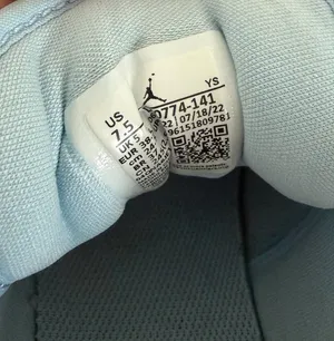 Nike Air Jordan 1 Low thumbnail 5
