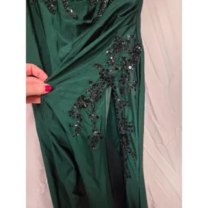 Jules + Cleo Emerald Green Off Shoulder Slit Long Formal Dress Size 6 Sequins thumbnail 3